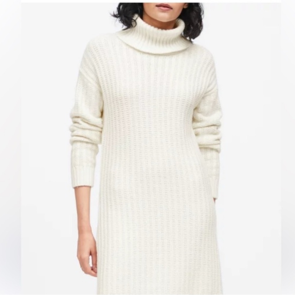 Banana Republic T Neck Cable Sweater Dress